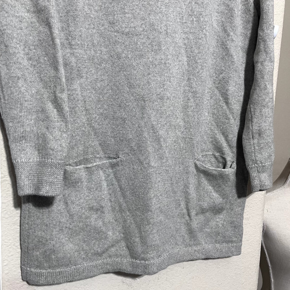 J. Crew Gray Stretch Merino Wool V-Neck Tunic Sweater Size M Soft Pockets Long - Picture 2 of 6
